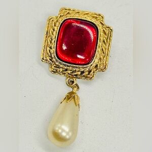 Gold Tone Red Faux Stone Brooch Pearl Drop Dangle 90s Mogul Runway